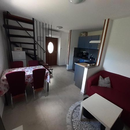 Apartman Sunset Plomin Esterno foto