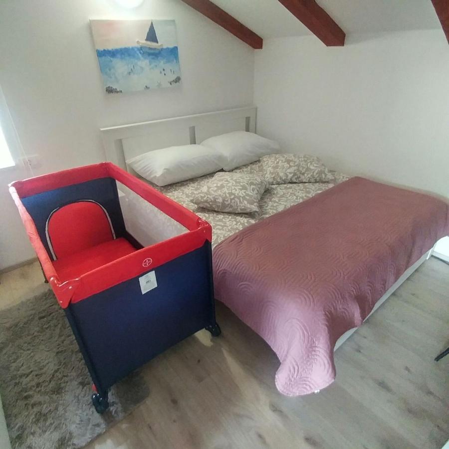 Apartman Sunset Plomin Esterno foto