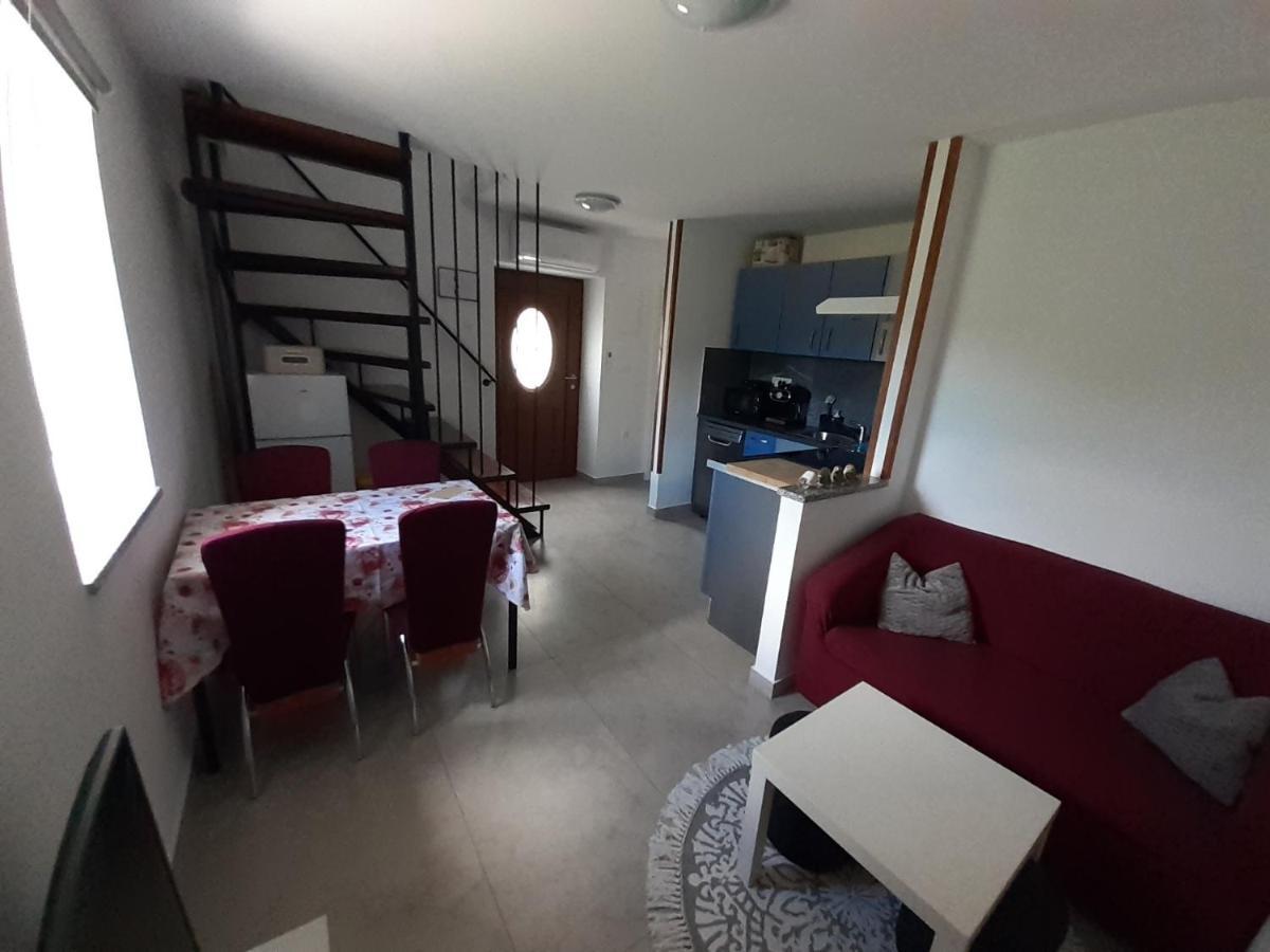 Apartman Sunset Plomin Esterno foto